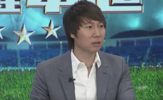 据悉，阮经天三年前先是失去了从小带大他的奶奶，去年又送走了最疼他的爷爷，如今妈妈也去世，短短三年痛失三位至亲，实在令人心疼！