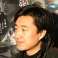 ”在实际接触脑瘫患者群体后，他们带给易烊千玺最反差的感受是“乐观”。